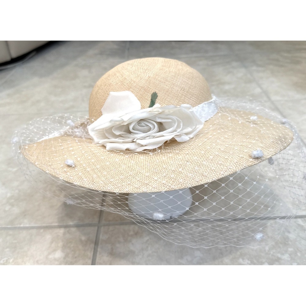 VTG flower & Bow Viel Hat Beige High Tea Church Horse Racing High Society Day